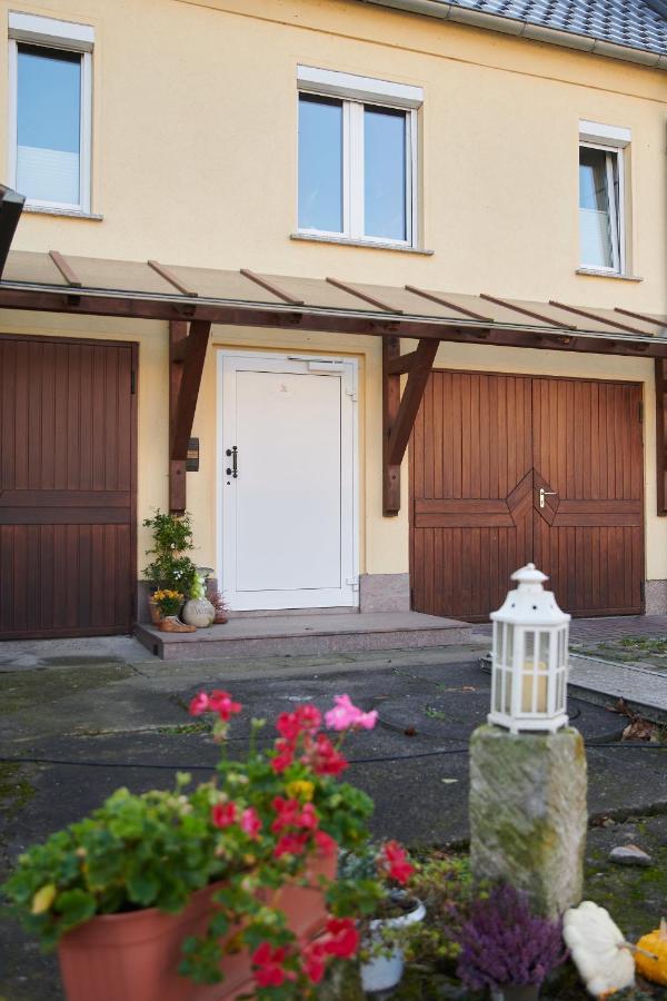 Gemuetliche Ferienwohnung In Laendlicher Lage 리자 외부 사진