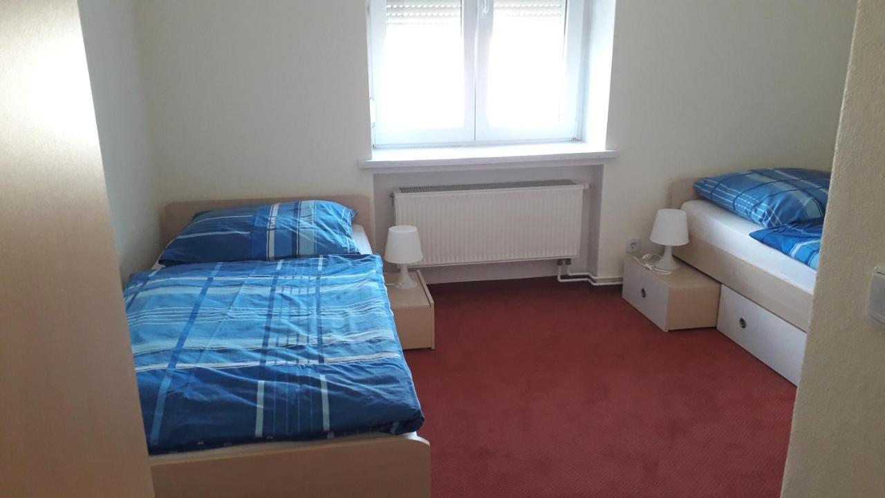 Gemuetliche Ferienwohnung In Laendlicher Lage 리자 외부 사진